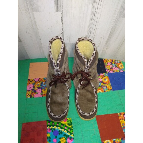 Vintage CASUAL COMFORT Faux Sherpa Lined Trimmed Boots Size 9 - Picture 3 of 11